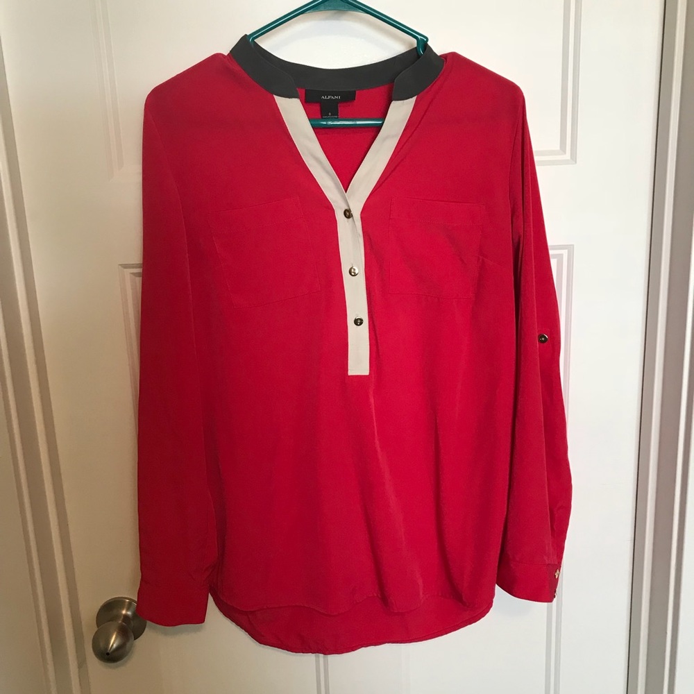 Pink flowy professional top size 8